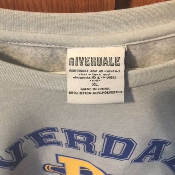 Riverdale Vixens Long Sleeve Crop Top - Picture 2 of 3